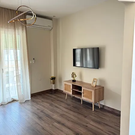 Nikoletta *